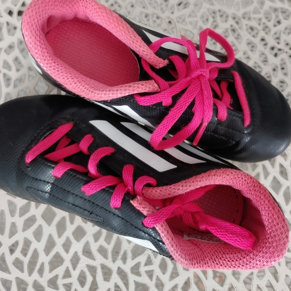 girls soccer cleats size 1